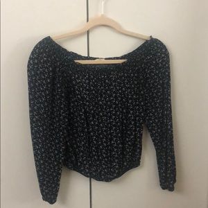 Brandy Melville off the shoulder top